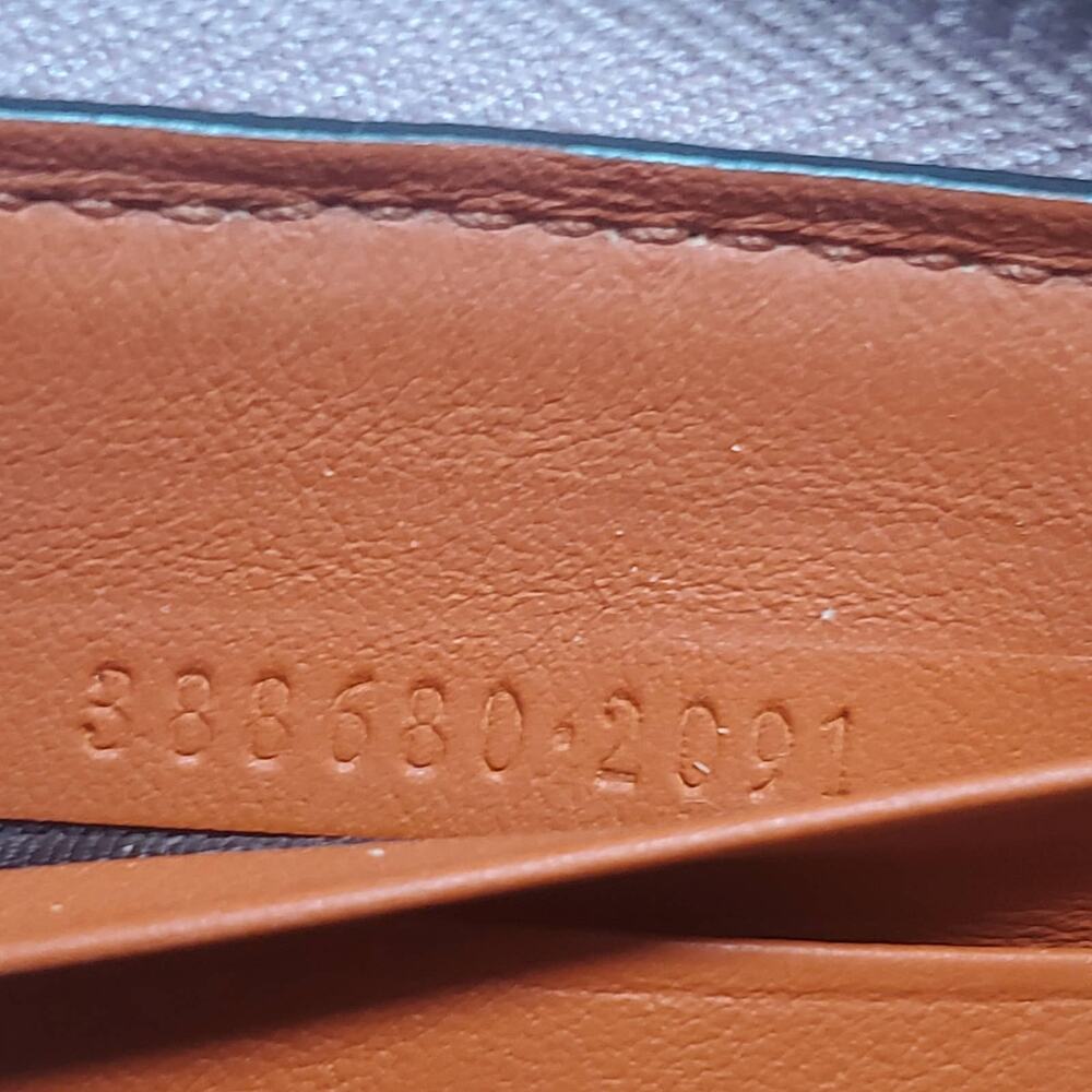 GUCCI GG Logo Ribbon PVC Zip Around Long Wallet - Picture 15 of 16
